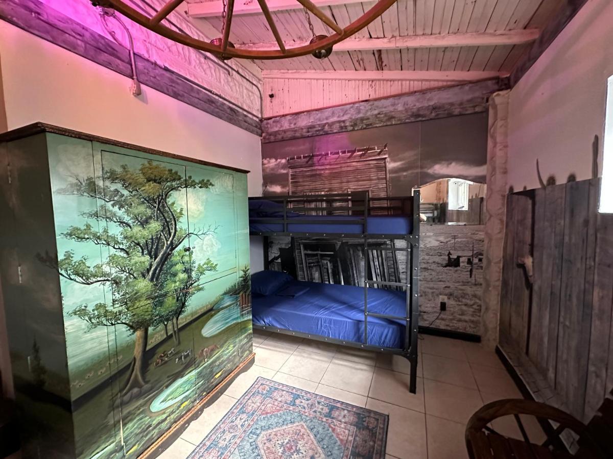 Oqp Vacations Hostel Miami Bagian luar foto